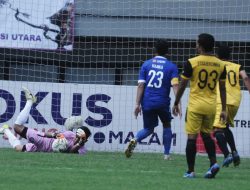 Melaju ke Semi Final, Singo Edan Permalukan Bhayangkara FC 0-4