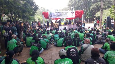 Rahmat Effendi Dinobatkan Sebagai Bapak Ojek Online Se-Nusantara