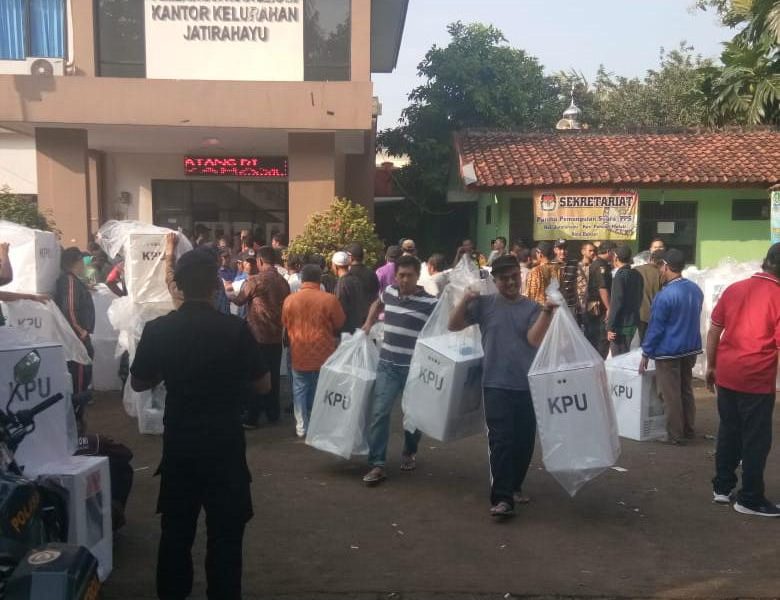 Pendistribusian Kota Suara. Foto: Gobekasi.id