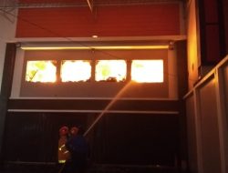 Toko Intermedia Ludes Terbakar, Kerugian Capai Rp 2 Miliar