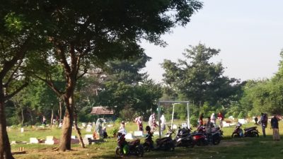 Wali Kota Mau Tambah Alat Berat di TPU Pedurenan