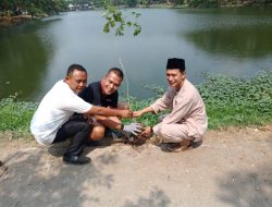 Peduli Lingkungan, DBS Bank Bareng UPTD Hutan Kota Tanam 500 Pohon di Danau Duta Harapan