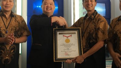 Punya 6.888 Mesin Setor Tarik Tunai, BCA Pecahkan Rekor MURI