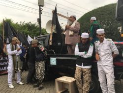 Pendemo di Bekasi Tuntut Sukamawati, Gus Muwafiq, Abu Janda dan Ade Armando Diadili