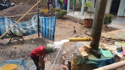 Fakta-Fakta Semburan Air Asin di Masjid Cikarang Bekasi