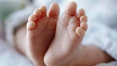 Diduga Hasil Hubungan Gelap, Bayi Ini Dibuang dalam Tas di Pinggir Jalan Kalimalang