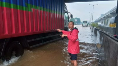 Banjir, Lima Gerbang Tol Japek Ditutup Sementara