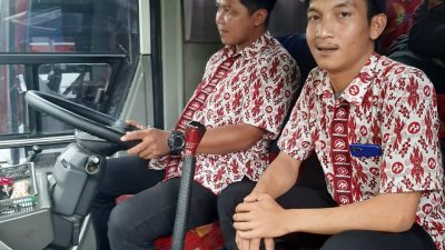 Muhammad Jaka, salah satu sopir bus jurusan Bekasi-Cirebon-Kuningan