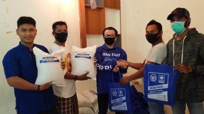 Peduli Pers Kota Bekasi, Anggota DPR Intan Fauzi Salurkan Bantuan Sembako