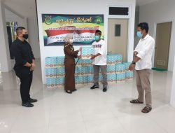 Kejaksaan Bekasi Bagikan Bingkisan Lebaran ke Awak Media