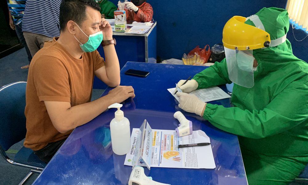 Ketua Umum KONI Kabupaten Bekasi Reza Lutfi jalani Rapid Test