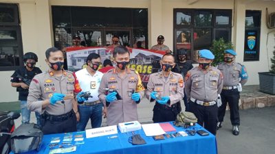 Satroni Rumah Polisi di Tambun, Ranmor Besenpi Mainan Ambruk Diterjang Peluru