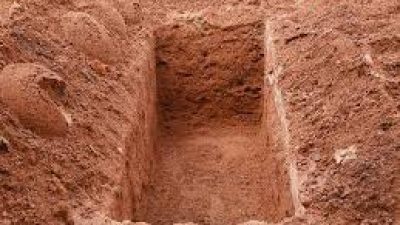 Pencuri Mayat di TPU Karang Bahagia Tinggalkan Gigi, Rambut dan Tali Pocong