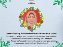 Almarhumah Drg Amutavia Terima Tanda Kehormatan Bintang Jasa Nararya dari Presiden RI