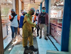 Kalbe Consumer Health Lakukan Penyemprotan Disinfektan Di Pasar Bekasi