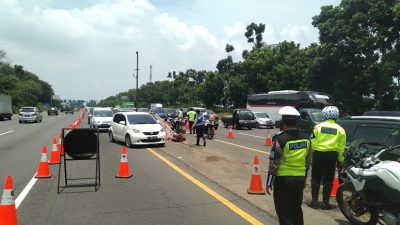 Urai Kepadatan Lalu Lintas, Contraflow di Tol Japek Diperpanjang Sampai Km 65 arah Cikampek