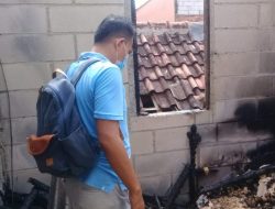Gudang Dua Lantai di Jatiasih Ludes Terbakar
