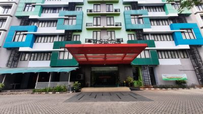 Kota Bekasi - The Green Hotel yang berada di wilayah Kayuringin Jaya, Kota Bekasi. Foto: Gobekasi.id.