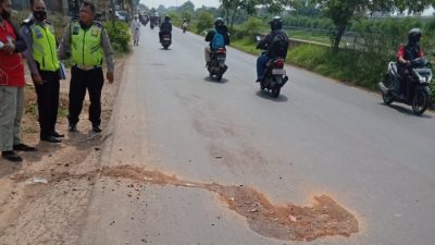 Innalillahi… Okie Chrys Terlibat Kecelakaan di Jalan Inspeksi Kalimalang