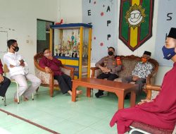 Wakapolres Berikan Sepeda Motor Bekas kepada Guru Ngaji yang jadi Korban Begal