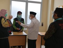 Wapres Sidak Data Penerima Vaksin Covid-19 di Cikarang