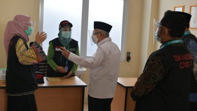Wapres Sidak Data Penerima Vaksin Covid-19 di Cikarang