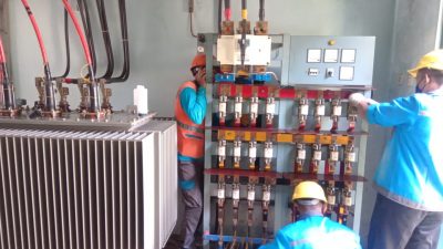 Jaga kehandalan listrik oleh PLN UP3 Bekasi. Foto: Gobekasi.id