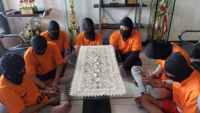 Polres Metro Bekasi Kota meringkus tujuh begal yang menewaskan korbannya di Jalan Raya Perjuangan, Bekasi Utara, Senin (28/12/2020). Foto: Gobekasi.id