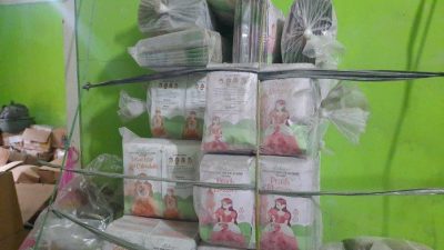 Barang bukti masker wajah ilegal di Jati Asih, Kota Bekasi.