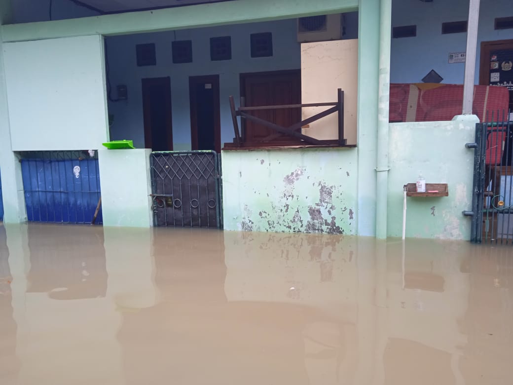 Banjir di Rawlumbu, Kota Bekasi. Foto: Gobekasi.id