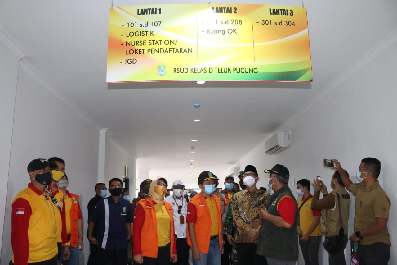 Wali Kota Bekasi Rahmat Effendi meninjau RSUD Bekasi Utara pascaperesmian, Rabu (3/2/2021). Foto: (Ist)