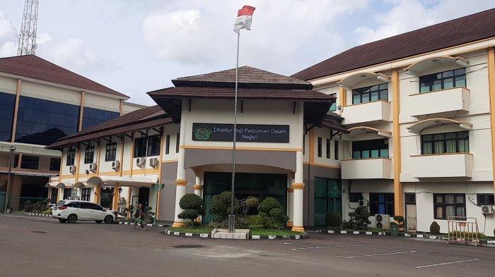 Suasana menjelang Asrama Haji Kota Bekasi dijadikan sebagai RSD, Rabu (13/1/2021). Foto: Gobekasi.id