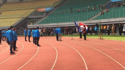 Pelantikan DPD KNPI Kota Bekasi Periode 2021-2024 di Stadion Patriot Candrabhaga oleh Wali Kota Bekasi Rahmat Effendi, Rabu (3/3/2021). Foto: Gobekasi.id