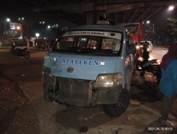 Dipengaruhi Miras, Sopir Angkot Mikrolet 19 Tabrak Pejalan Kaki di Kalimalang