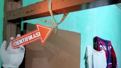 TKP gantung diri perempuan muda berinisial W. Foto: dok.polisi