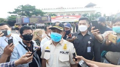 Bupati Bekasi Eka Supria Atmaja usai pimpin apel