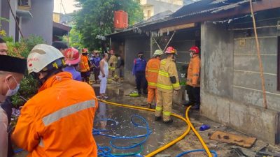Ditinggal Salat Id, Empat Kontrakan di Bekasi Hangus Terbakar