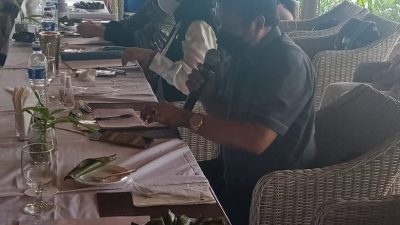 Anggota Komisi X DPR, Nuroji saat melakukan kunjungan kerja ke Tanjung Lesung pada 4 Juni 2021. Foto: Ist/Gobekasi.id