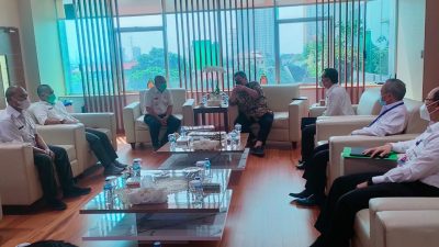 Wali Kota Bekasi Rahmat Effendi berkunjung ke Kantor Badan Pengawas Keuangan dan Pembangunan Republik Indonesia (BPKP RI) di Jalan Pramuka, Jakarta Timur, DKI Jakarta.