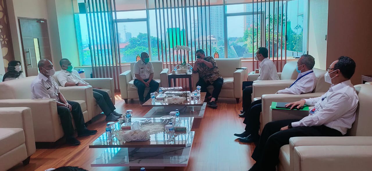 Wali Kota Bekasi Rahmat Effendi berkunjung ke Kantor Badan Pengawas Keuangan dan Pembangunan Republik Indonesia (BPKP RI) di Jalan Pramuka, Jakarta Timur, DKI Jakarta.