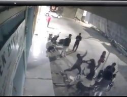 Viral, Dua Wanita di Bekasi Duel Masalah Cowok
