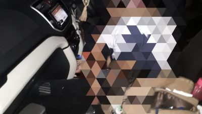 Kondisi korban dalam kendaraannya. Foto: Ist/Gobekasi.id