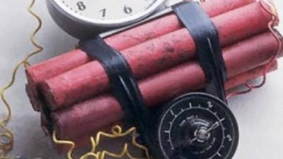 Benda Mirip Bom Dalam Gentong Buat Geger Warga, Polisi Amankan Lokasi