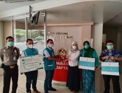 Di Hari Pelanggan Nasional, PLN UP3 Cikarang Sambangi RSUD Kabupaten Bekasi