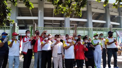 Foto bersama Ketua KONI Kota Bekasi Abdul Rosyad Irwan dalam peringatan Haornas, Kamis (9/9/2021). Foto: Gobekasi.id