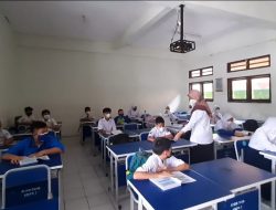 Mengintip Belajar Tatap Muka di SMPN 7 Kota Bekasi