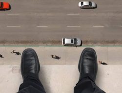 Diduga Terlilit Hutang, Sekuruti Revo Town Loncat dari Atap Mal