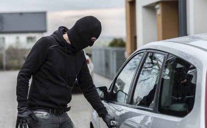 Ilustrasi pencurian mobil