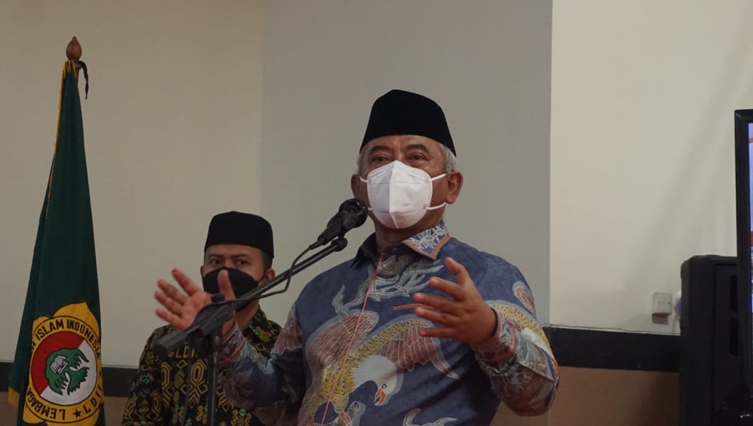 Wali Kota Bekasi Rahmat Effendi saat webinar pejuang Bekasi bersama LDII