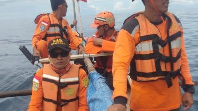 Proses pencarian warga pondok gede yang hilang di pantai sawarna